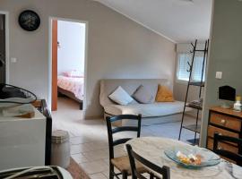 L école buissonnière, hotel u gradu 'Le Nouvion-en-Thiérache'