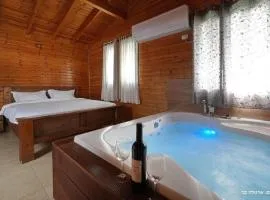 אחוזת ציון - 6 בקתות מדהימות עם בריכה מחוממת ומקורה במתחם