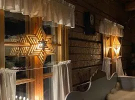 Holiday Home Laattajan hirsipirtti by Interhome