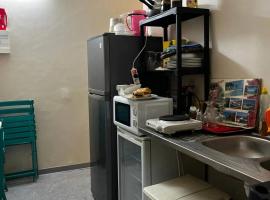 Appartement lumineux avec jardin à Basse-Terre - 80 m², hotelli kohteessa Basse-Terre