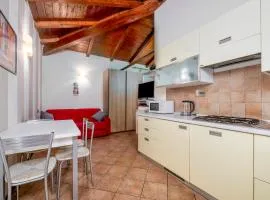 335 - Residence Montebello Monolocale C, Relax nel verde con Piscina