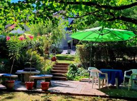 Villa Vadása Vendégház, hôtel à Hegyhátszentjakab