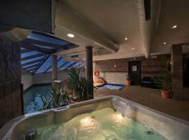 Apartamentos Spa Casco Histórico de Isla - ALOJATEISLA，伊斯拉的飯店