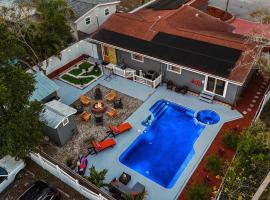 Family Luxury Escape Heated Pool Spa Mini Golf Arcade, hotell i Largo