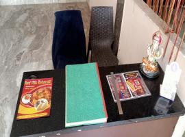 Hotel O Royal Galaxy: Ghaziabad şehrinde bir otel