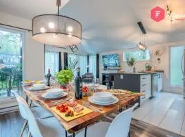 Le Palmier de Portneuf - SPA privé, Piscine, Sauna et Billards