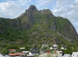 Rimelig og romslig leilighet, 5 pers