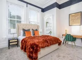 Grimsby Premium Workers Stay