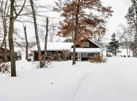 Rice Lake Lodge and Cabin with Dock Fire Pit Views