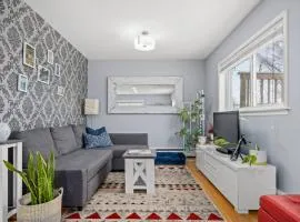 Bright and Open Coziness. 10 minutes to Stampede