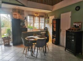 Gîte Cosy Green, Hotel in Chevincourt