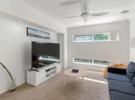 Family Holiday Retreat 4 Beds and Pool