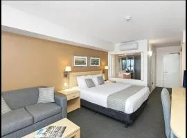 Water Front Retreat Ballina