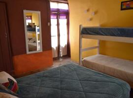 Kamaq Hostel, hostel sa Humahuaca