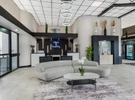 Cambridge Hotel - Kansas City