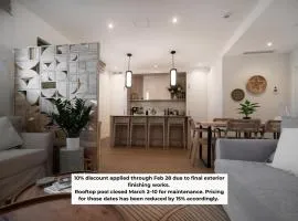 #15 Villa Breeze at The Grove Too