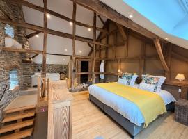 Paddock Lodge - Suites Wellness & Chambres d'hôtes, хотел в Стумон