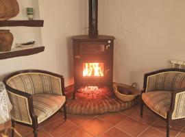 Casa Rural en la Alpujarra, La Chaparra - Pitres, hotelli kohteessa Pitres