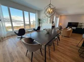 209 - Luxury Condo - Pool & River View