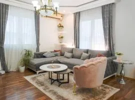 Montana Apartment Tivat 7-Minute Walk to the Sea