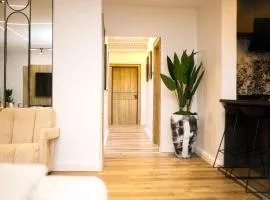 Avenue 28th Apartment