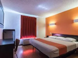 Motel 6-Arkadelphia, AR