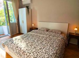 Serenity Lodge, close to NDK!, хотел в София