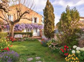 Teissier 1, Hotel in Codolet