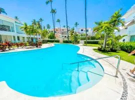 Bavaro Beach Condo-HOTEL with VILLAS & Suites WIFI BBQ Beach CLUB & SPA