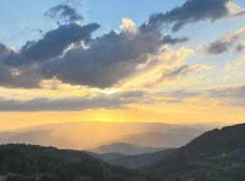 Pahuljica - N25 Milmari, отель в городе Raška