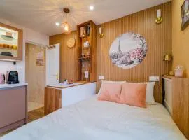 Paris Homestay en Rose