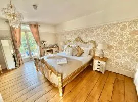 Grove Ferry Inn Hotel