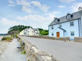 5 Bed in Amroth oc-pw9067