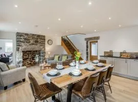 4 Bed in Rhoshirwaun oc-bow324