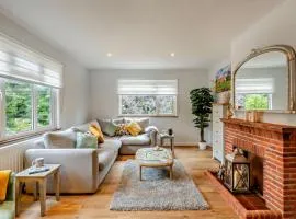 3 Bed in Acton oc-c28929