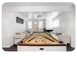 Pool Table, Games, Treasure Island Beach 10 mins, Fun Beach House!
