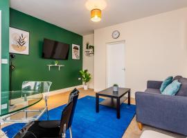 Two Bed Apartment RYTON With Free Parking, hotel in Ryton