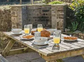 3 Bed in Pentre Bach oc-t30863