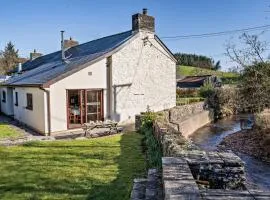 3 Bed in Pentre Bach oc-t30863