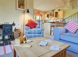 3 Bed in Salthouse oc-1753