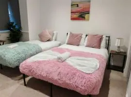 Four bed detached, off-street parking in Monkston