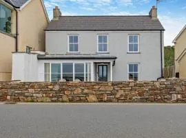 4 Bed in Amroth oc-c29316