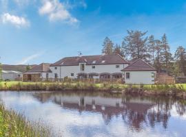 2 Bed in Newtonmore oc-e32418, отель в городе Ньютонмор