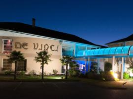 Espace Leonard De Vinci, hotel near Bondoufle Golf Course, Lisses