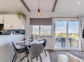 2 Bed in Llangain oc-b30186, viešbutis mieste Llangain