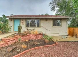 2BR Cottage with outdoor seating near Hiking & DT
