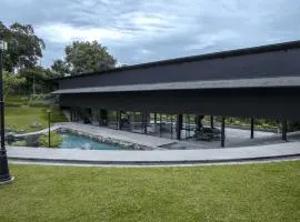 Spring River Cisarua