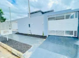 casa confortável 2 quartos 6 camas de solteiro