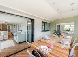 5 Bed in Mynyddygarreg oc-c32367