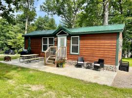 Smoky Mountain Chalet Cottage, hotel Howellben